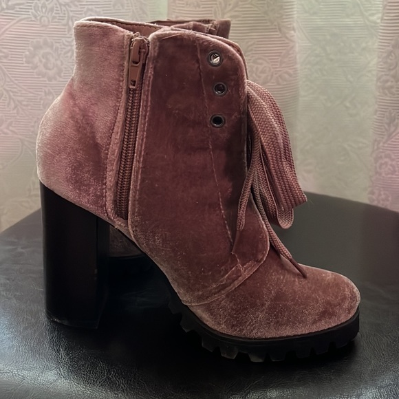 Pink Velvet boots - Picture 3 of 6